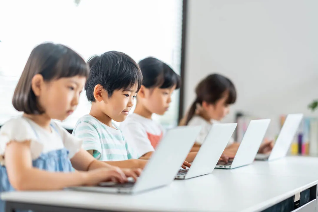 プログラミングの始め方｜小学生・中学生がプログラミングを身につけるには？